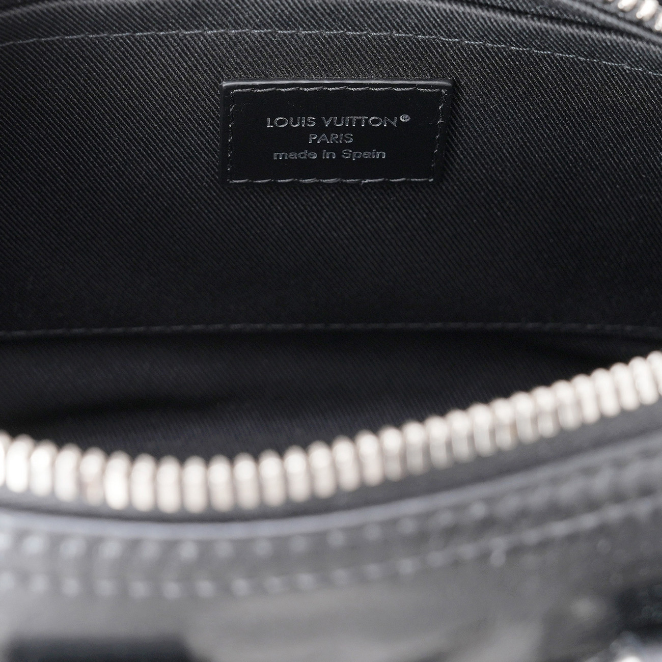 LOUIS VUITTON(USED)루이비통 M13988 키폴 카고 반둘리에 25